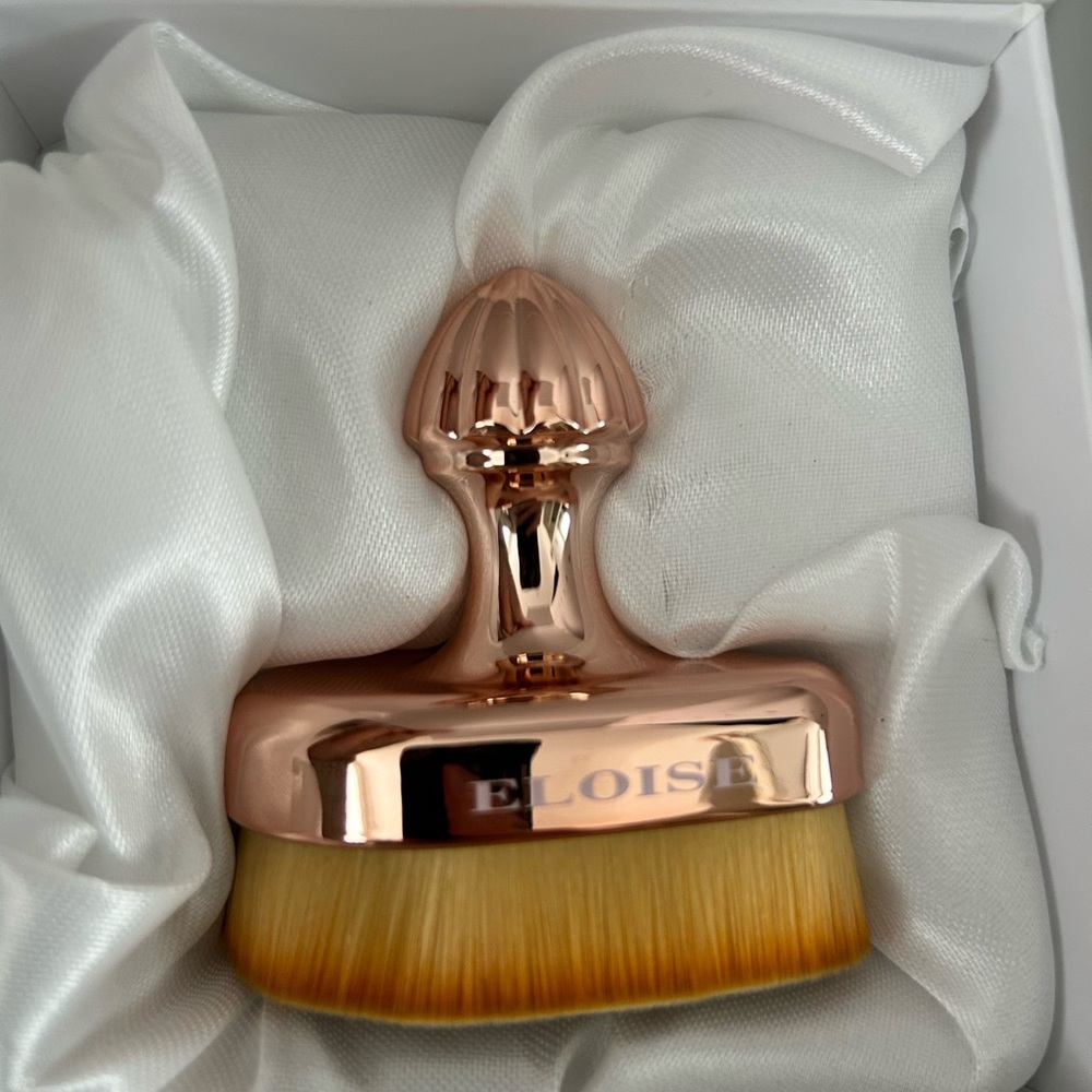 Eloise Rose Gold Makeup Brush tear drop mini